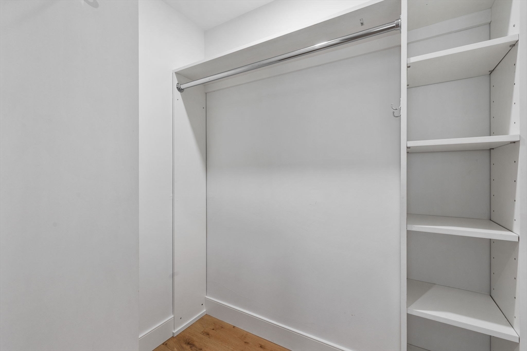 99 Fulton St, North End