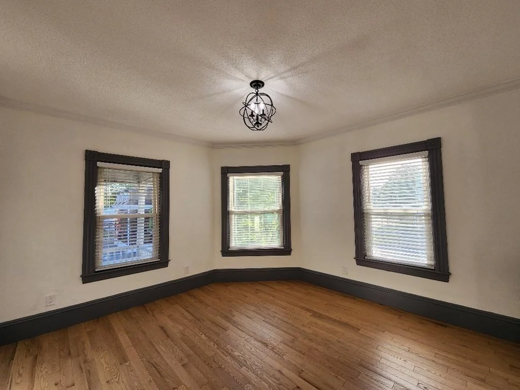 105 E Main St, Orange