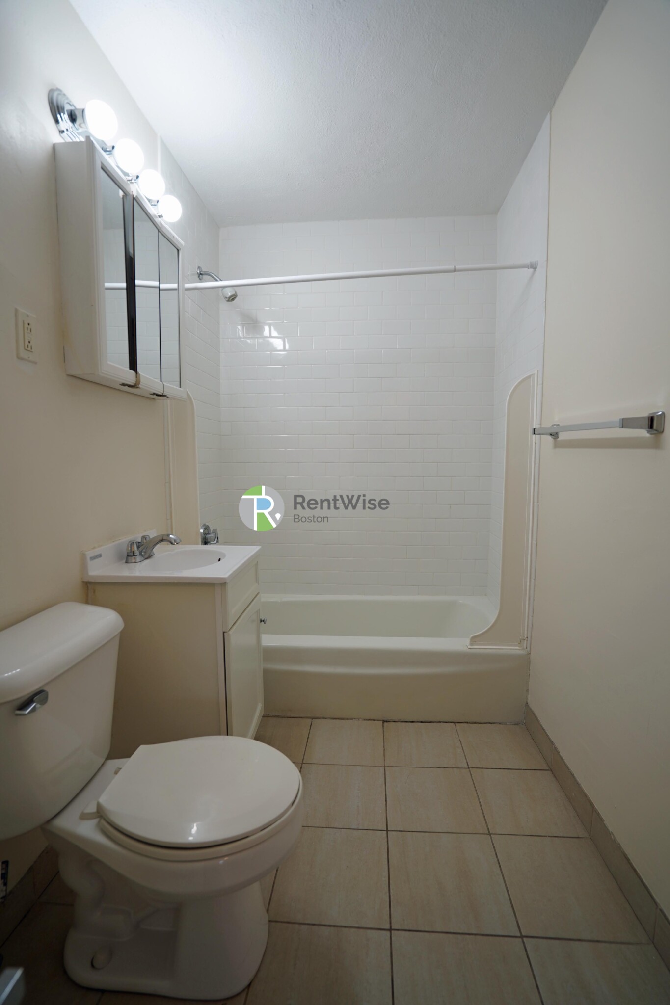 75 Gardner St, Allston