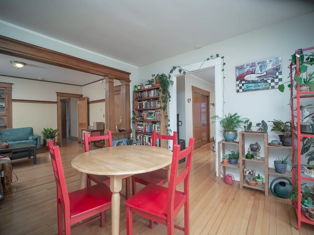 60 Powder House Blvd, Tufts