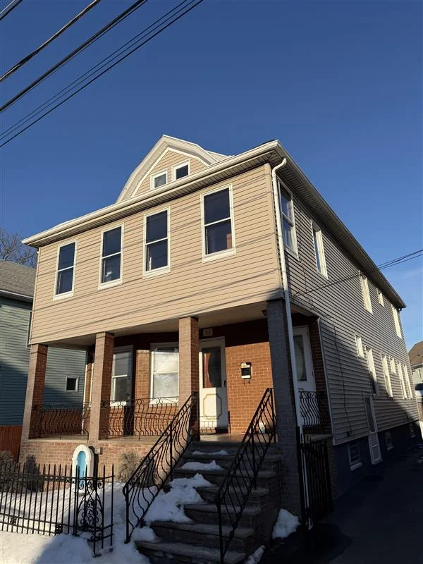 30 Medford St, South Medford