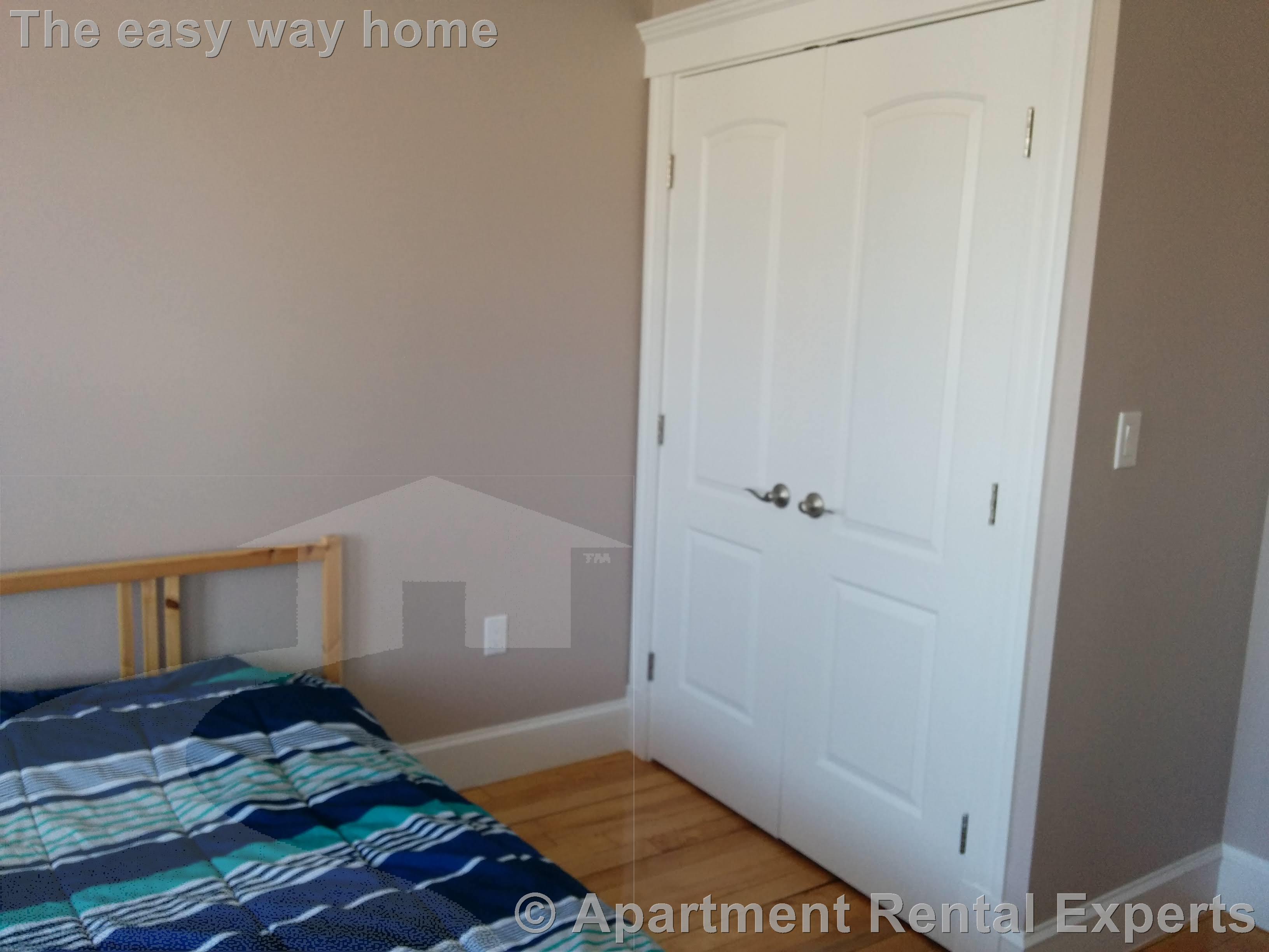 52 Stanley Ave, Tufts