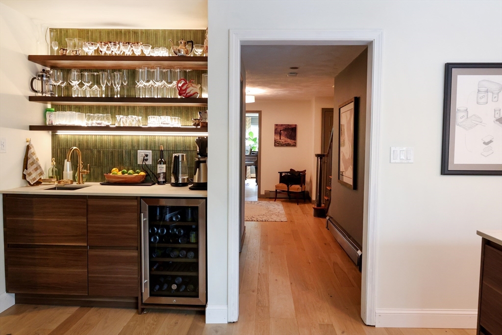 466 Longley Rd, Groton