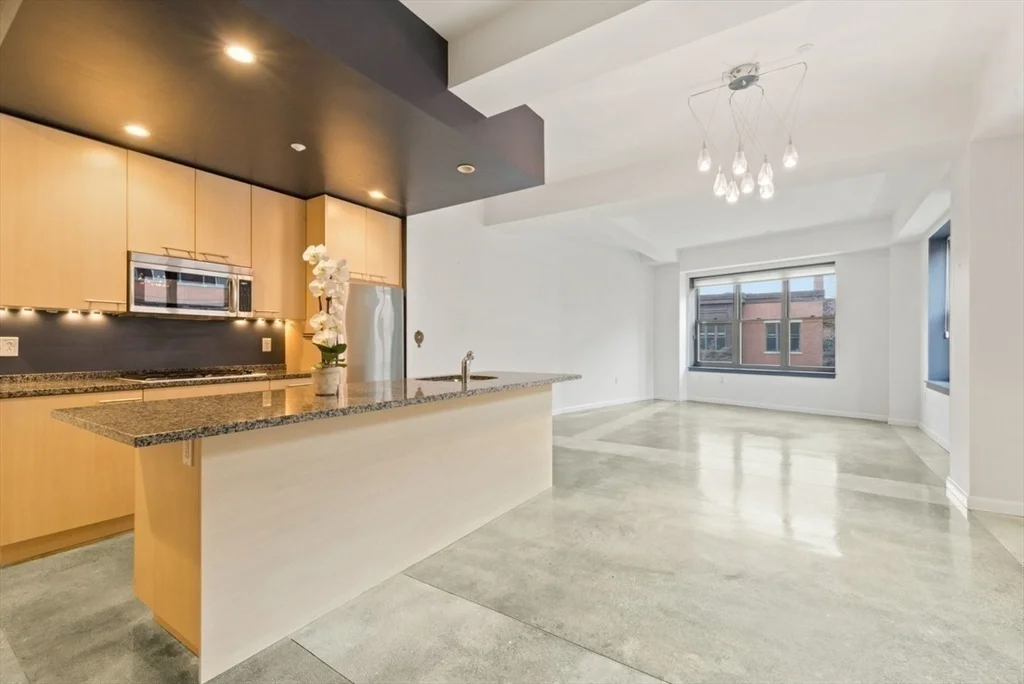 1166 Washington St, South End