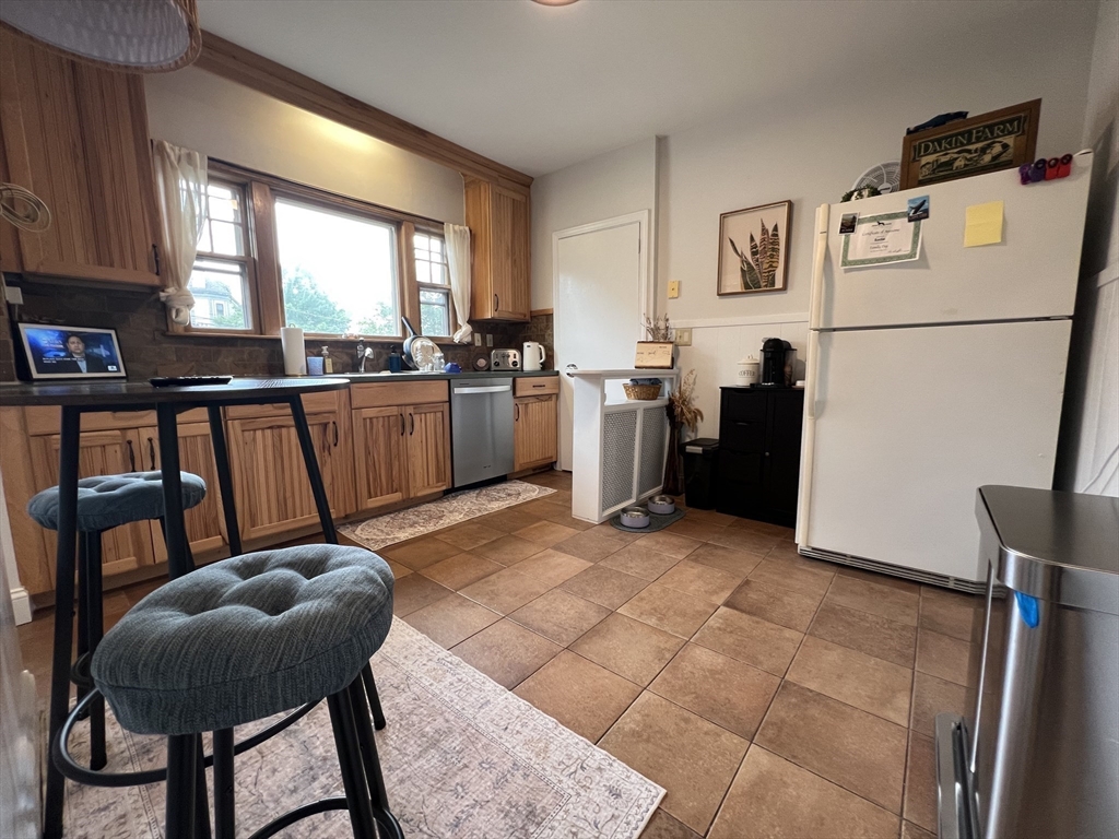 235 White St, Belmont