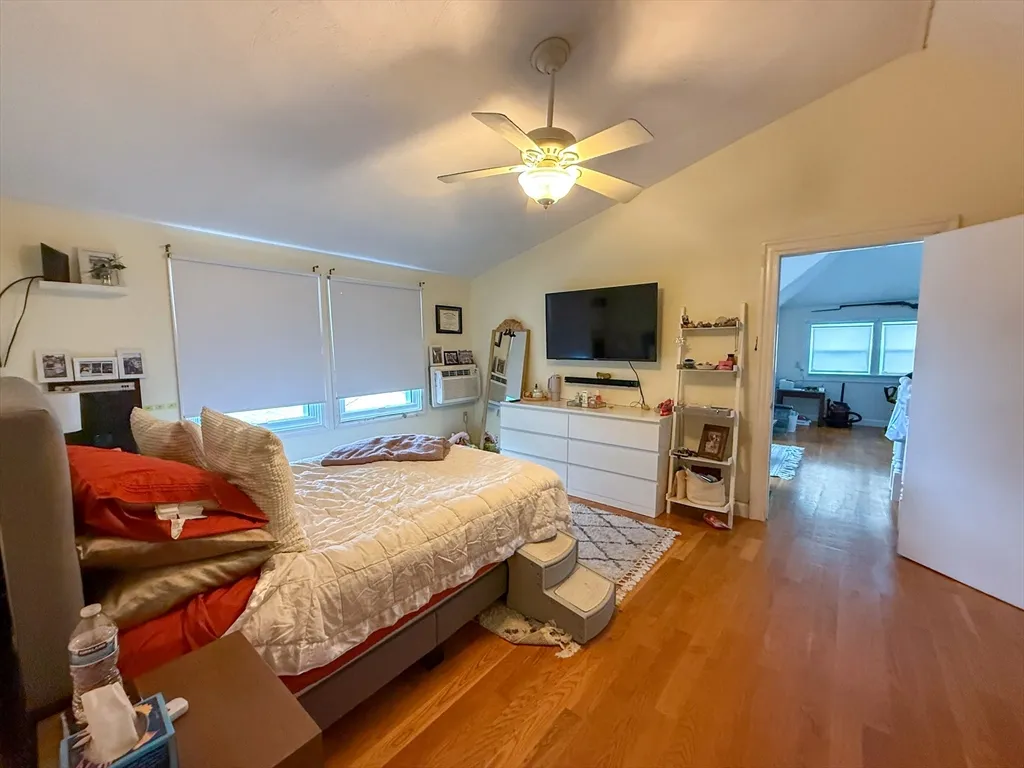 56 Bowdoin St, Medford