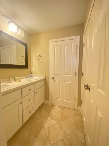 90 Cook Ln, Marlborough