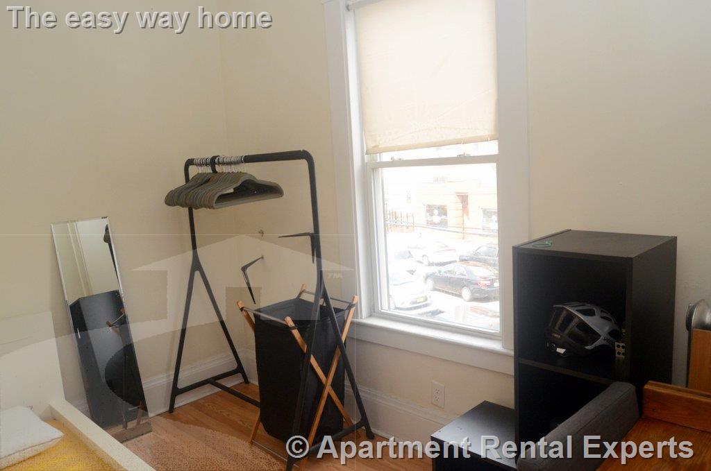 418 Washington St, Harvard Square