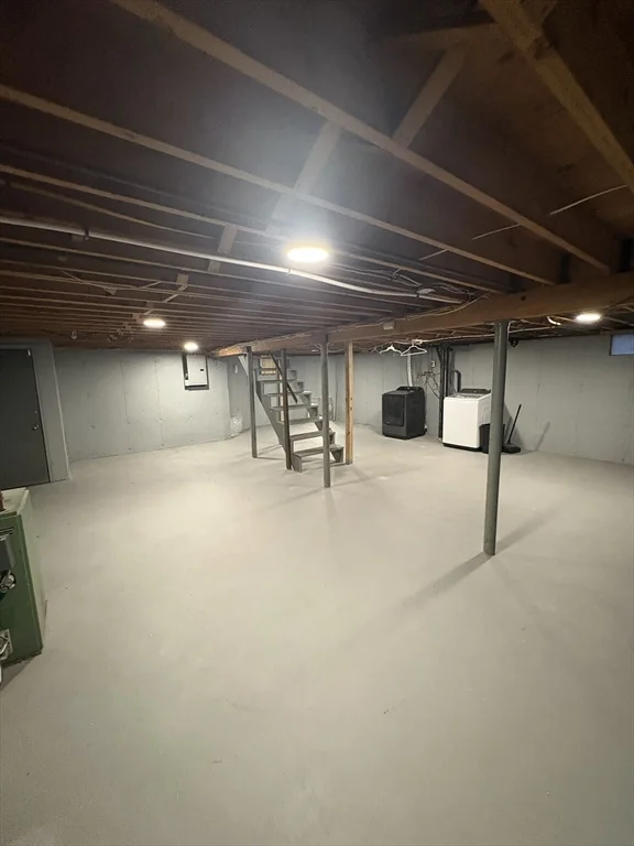 185 Middle St, Springfield