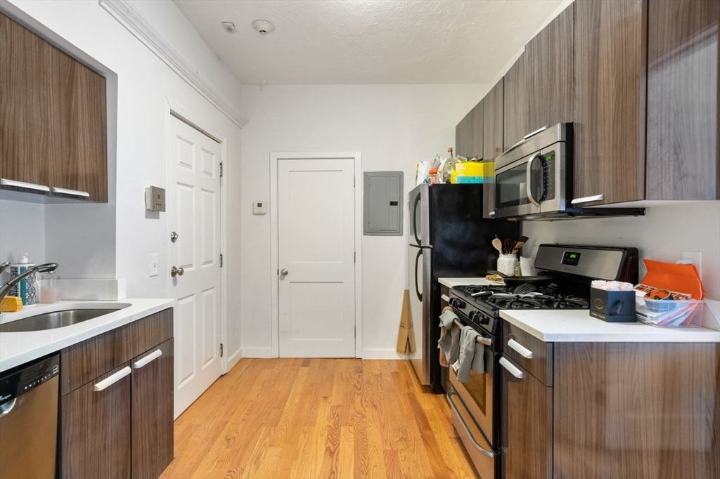 155 Salem St, North End