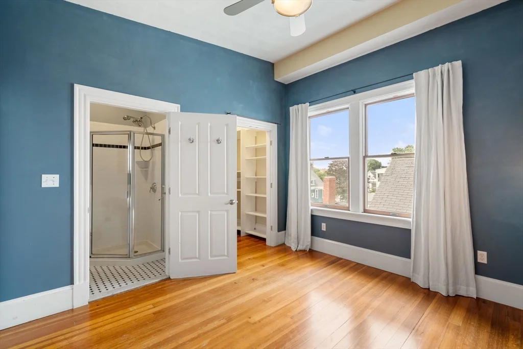 118 Perkins St, East Somerville