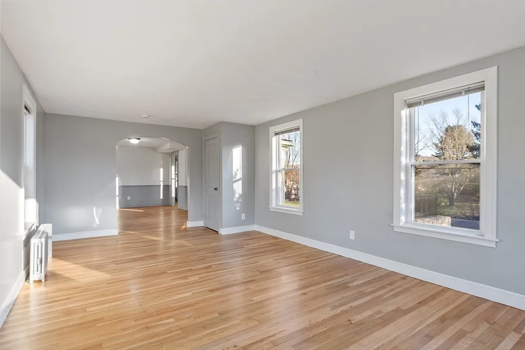 20 Old Lowell Rd, Westford