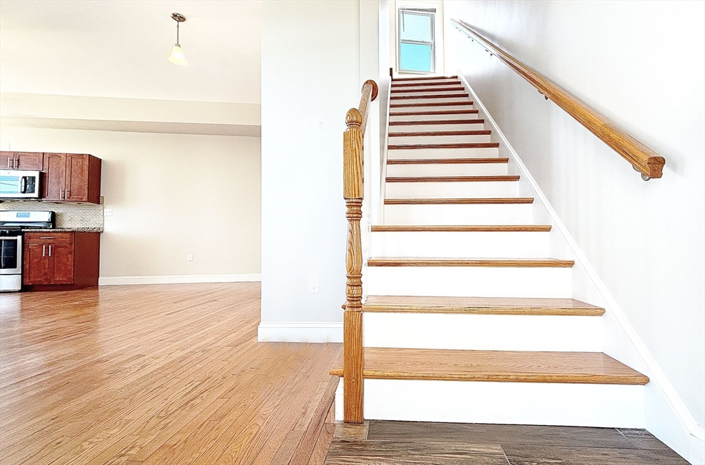 1043 Winthrop Ave, Revere