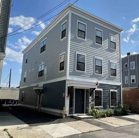 65 Burrell St, Boston