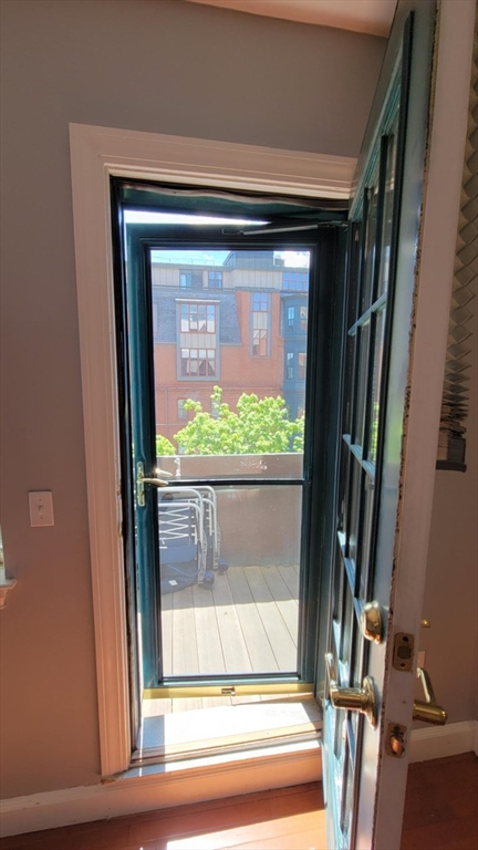 2 Clarendon St, Boston