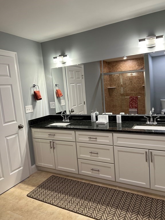 12 Kiara Dr, Worcester