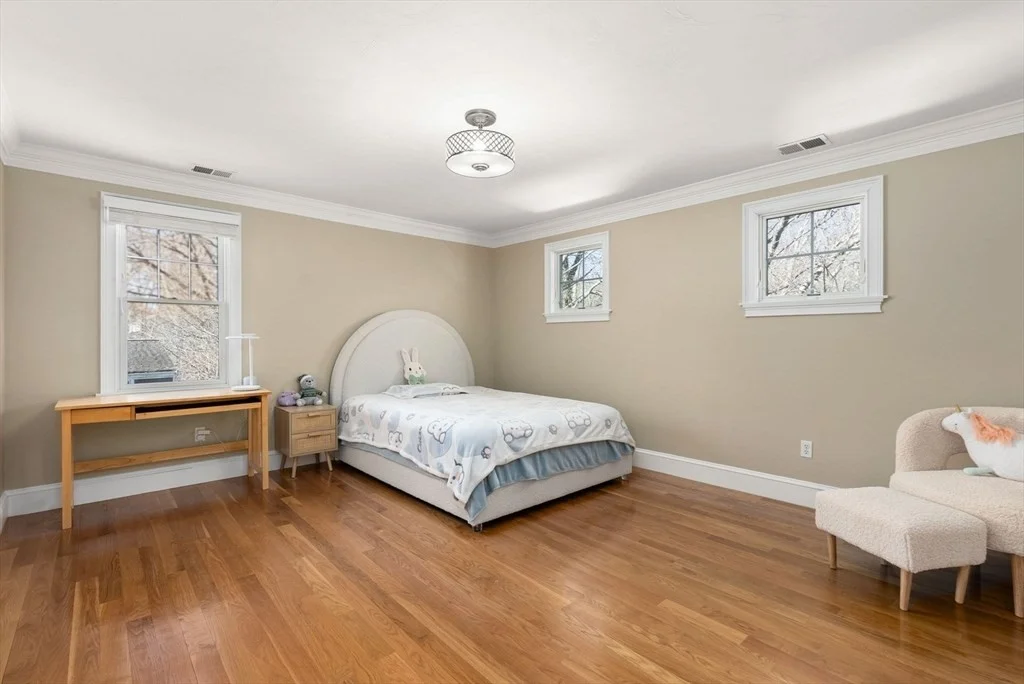 11 Bobolink Rd, Newton Lower Falls