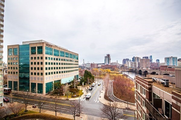 8-12 Museum Way, East Cambridge