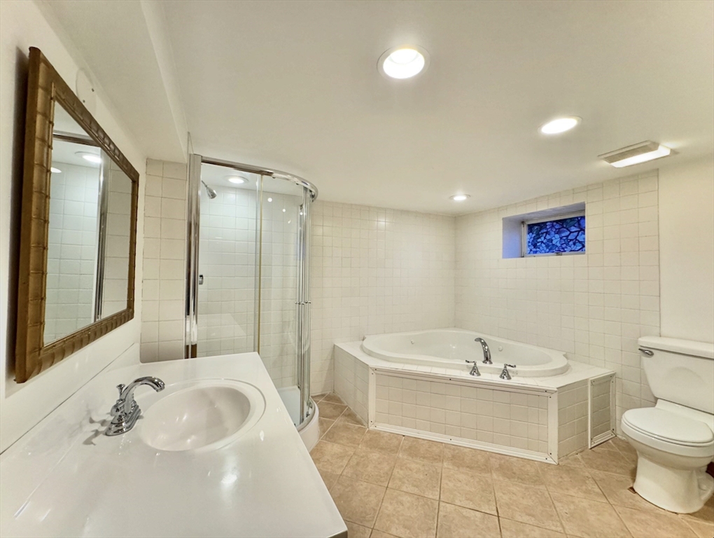 16 Kondazian St, Watertown