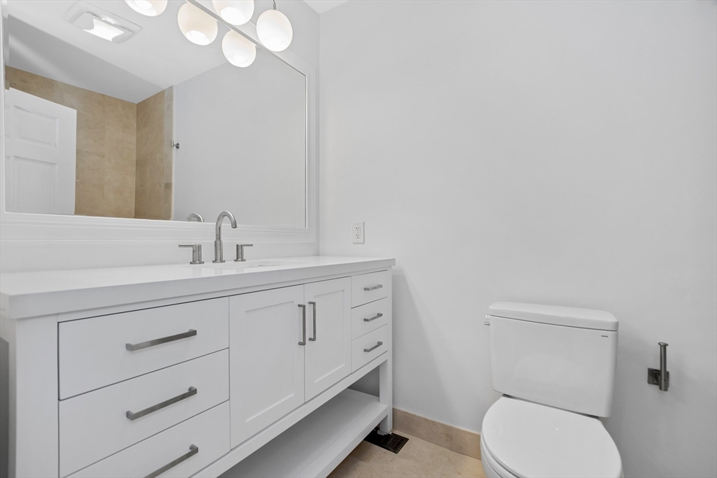 131 Warren Ave, South End