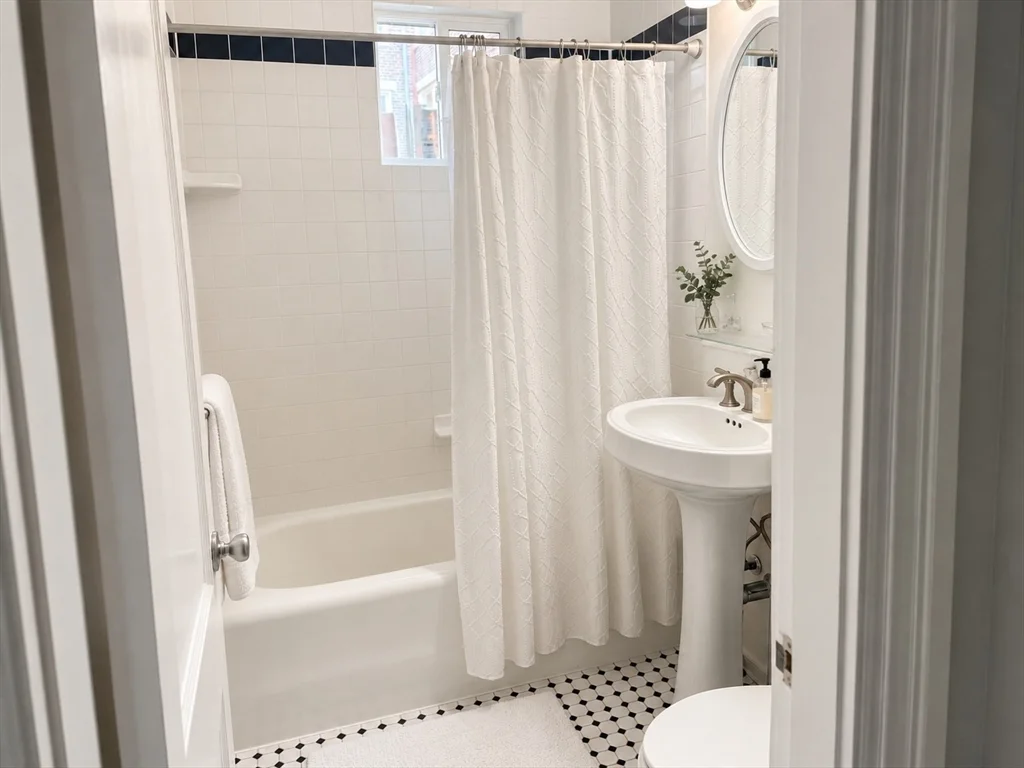 32 Summit Ave, Coolidge Corner
