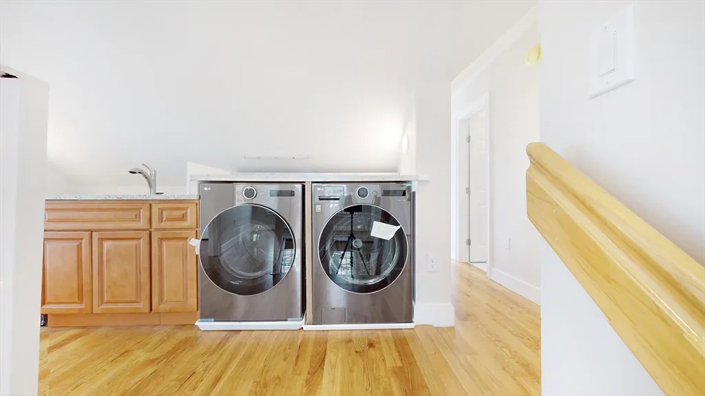 48 Rockwell St, Maplewood