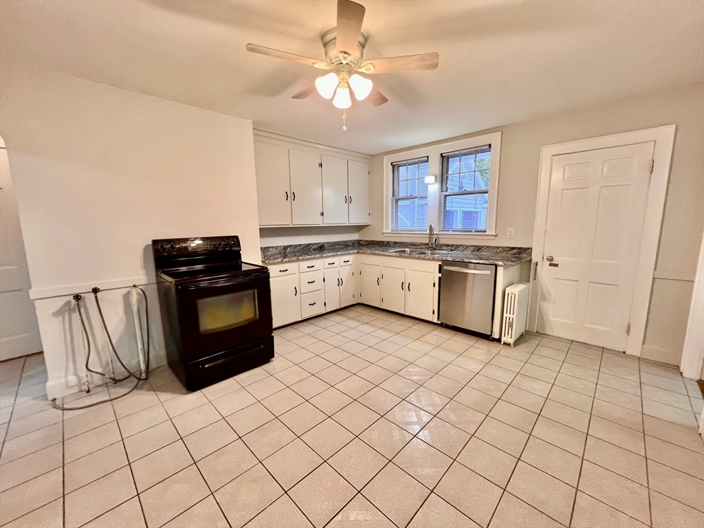 20-22 Randall Ave, Weymouth