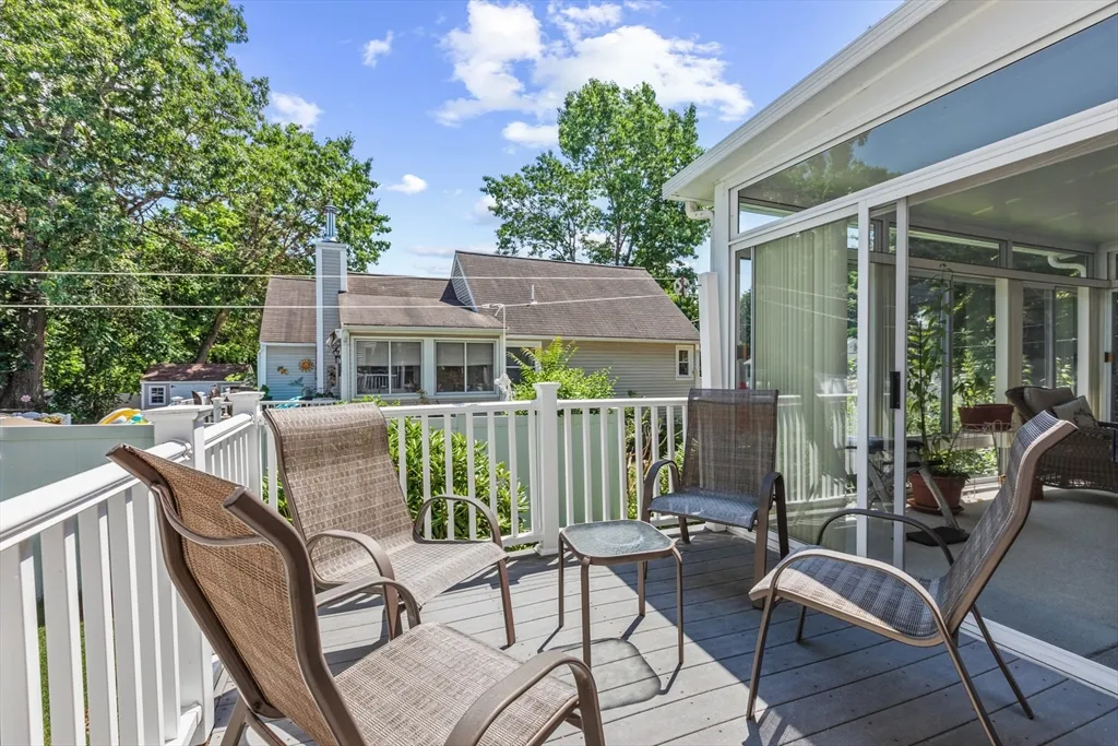 54 Jennifer Rd, Pawtucketville