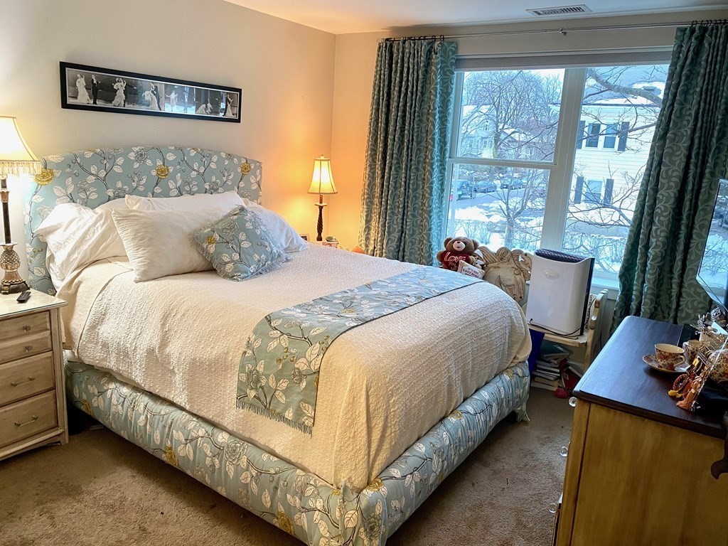 99 Chestnut Hill Ave, Brighton