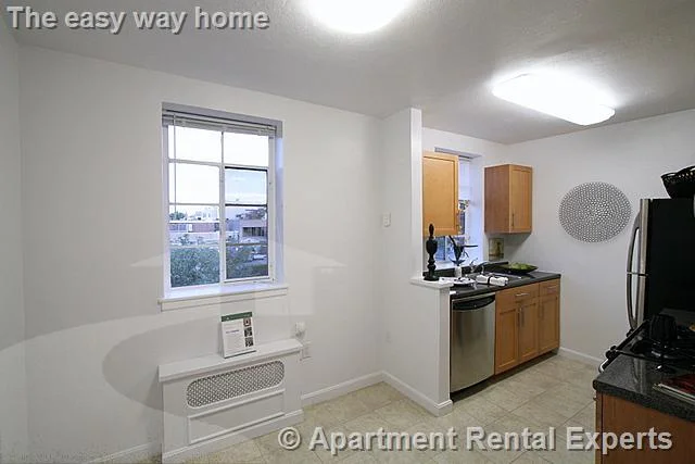 60 Brattle St, Harvard Square
