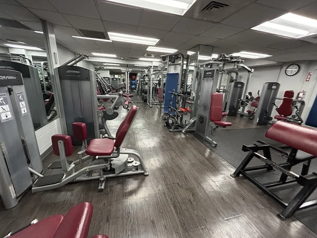 33 Pond Ave, Brookline Village