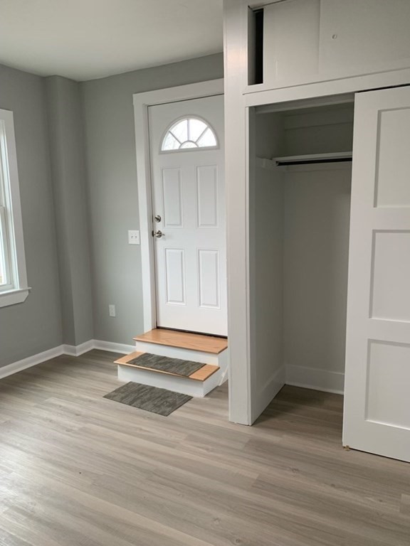 527 Nantasket Ave, Hull