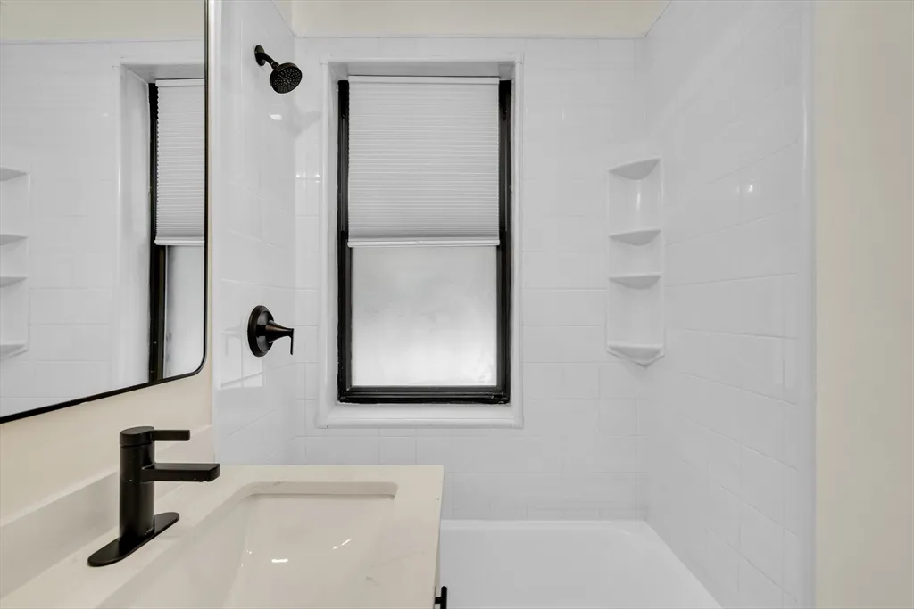 137 Englewood Ave, Brighton