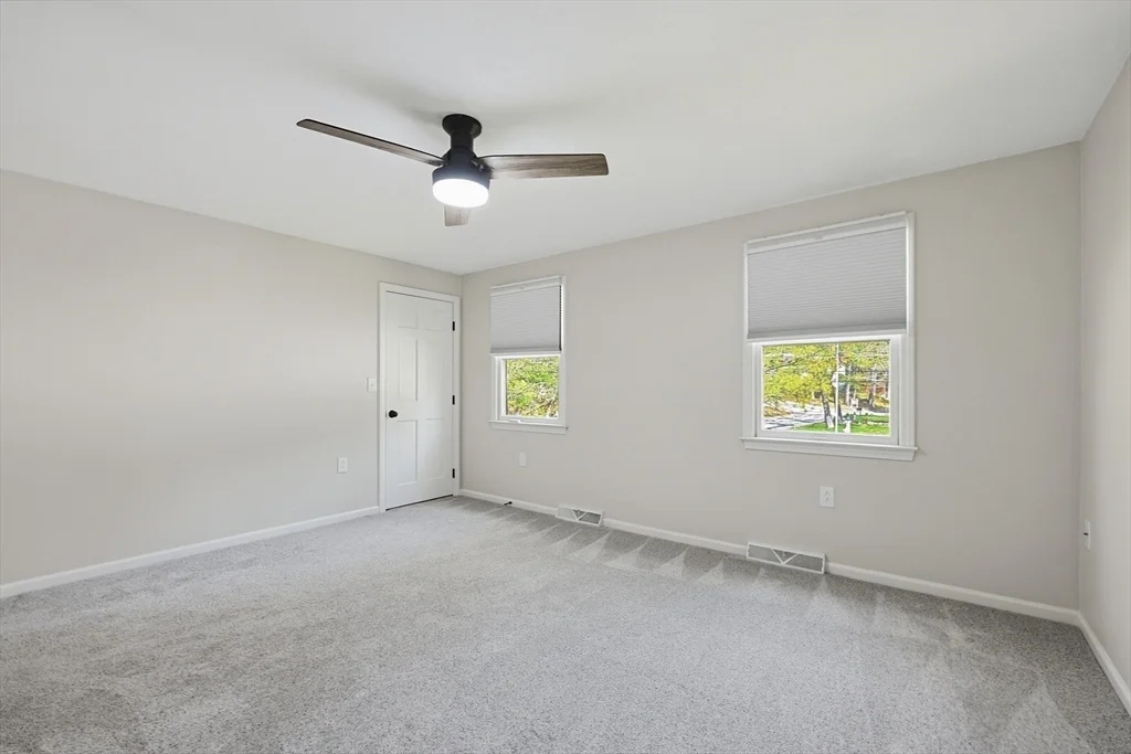 1 West Belcher, Foxboro