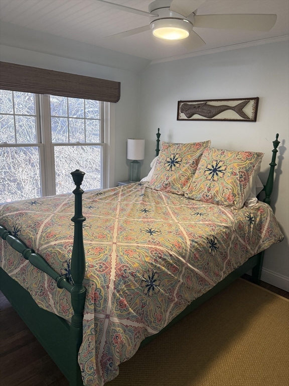 37 River Rd, Little Neck