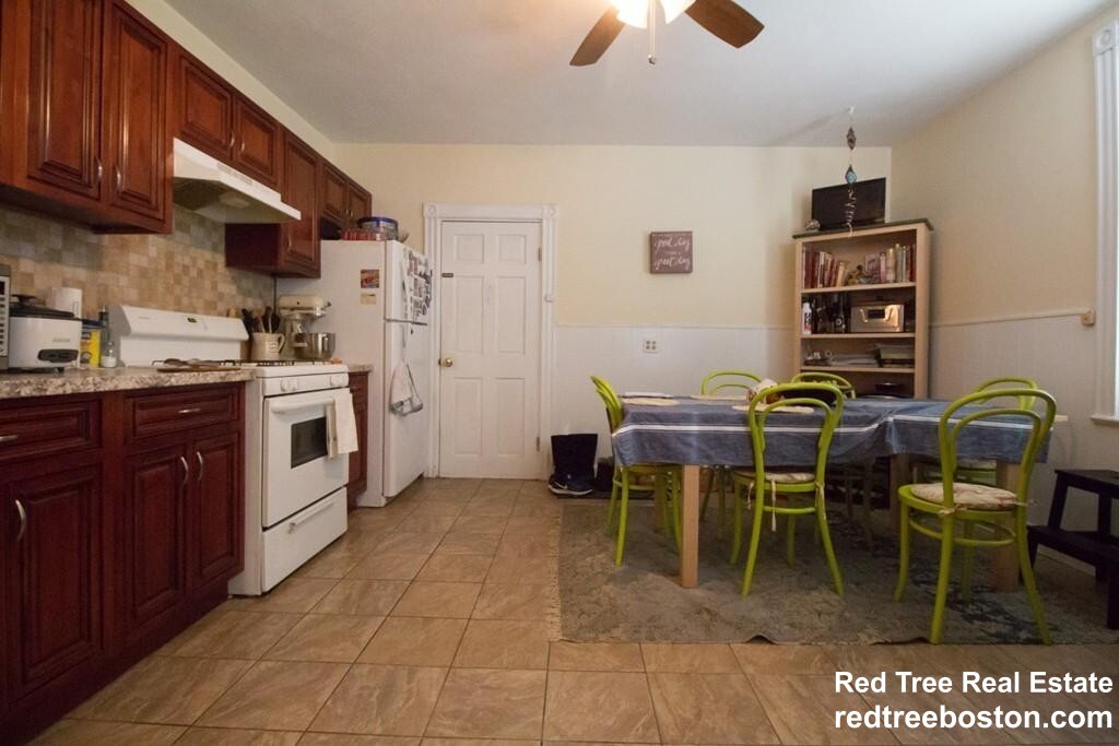 234 Cypress St, Brookline