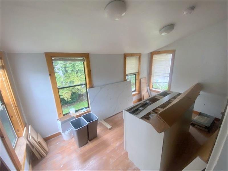 2 Drummond Pl, North Cambridge