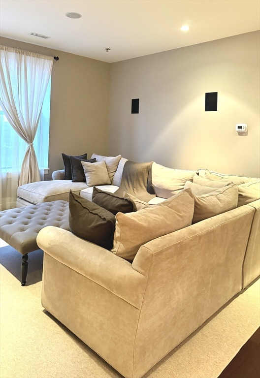 64 Highland Ave, Winchester Highlands