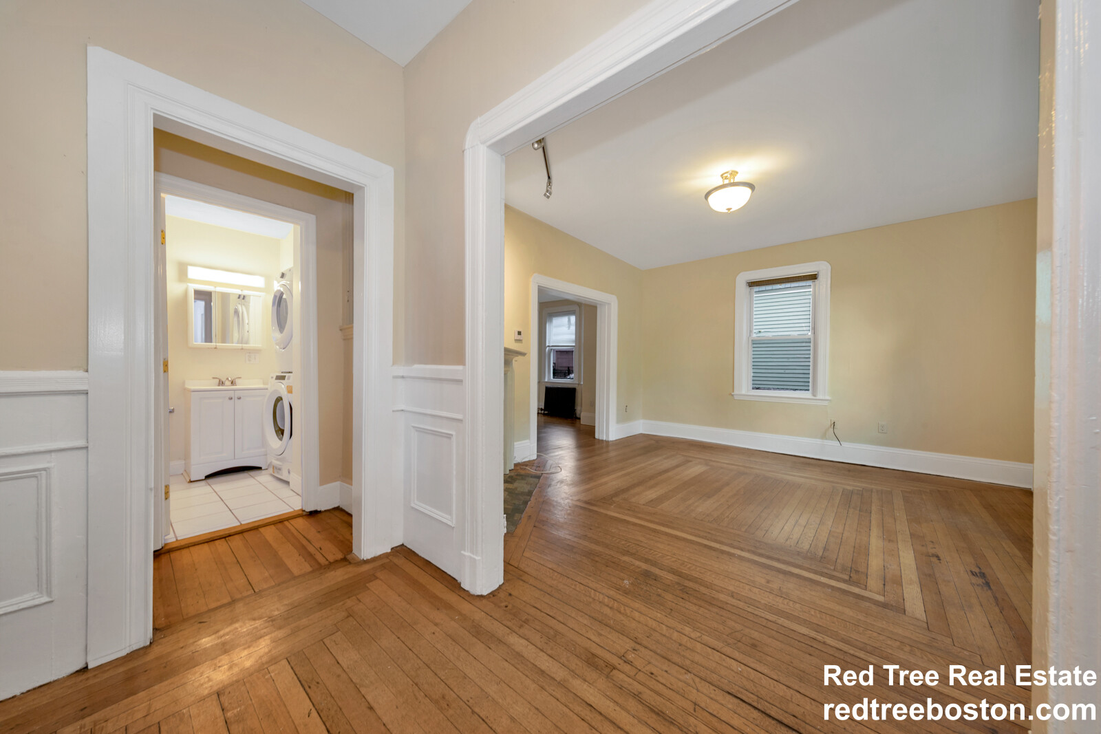 5 Murdock Ter, Brighton