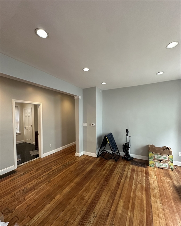 8 Montfern Ave, Brighton