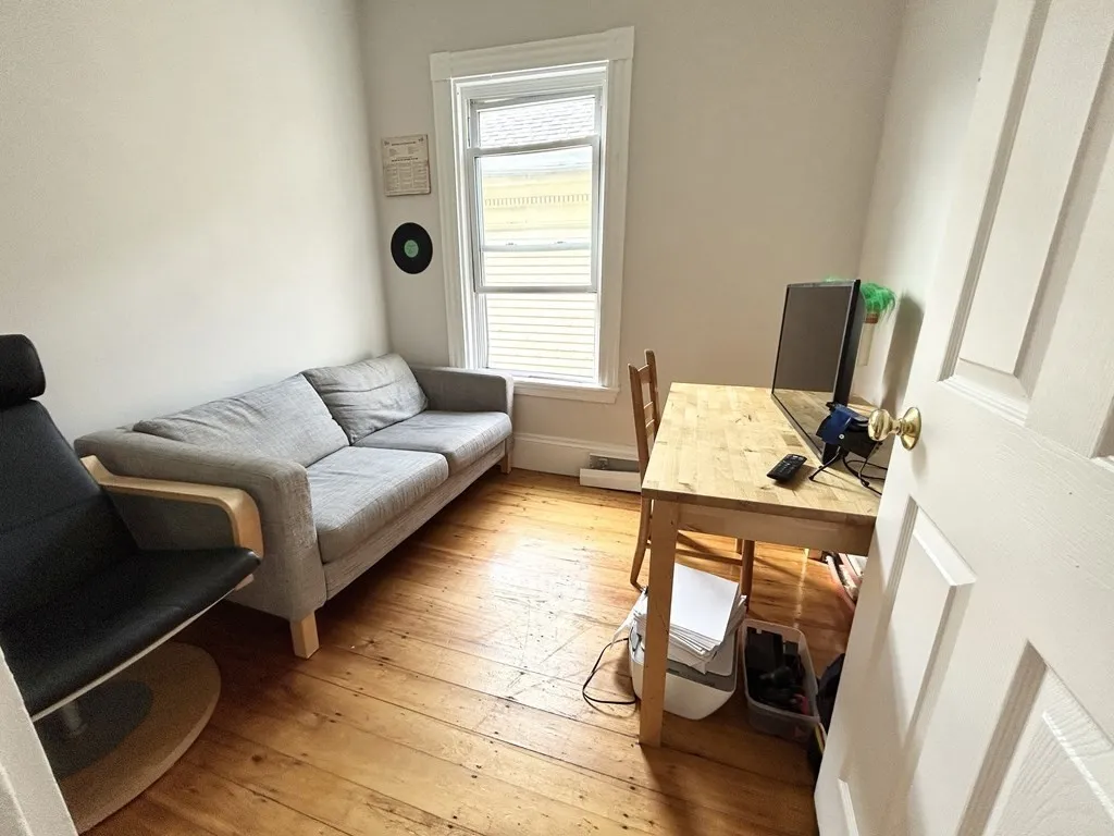 72 Calumet St, Boston