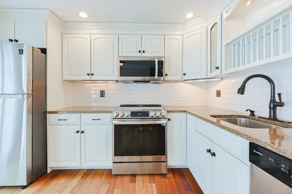 835 Mount Hope St, North Attleboro