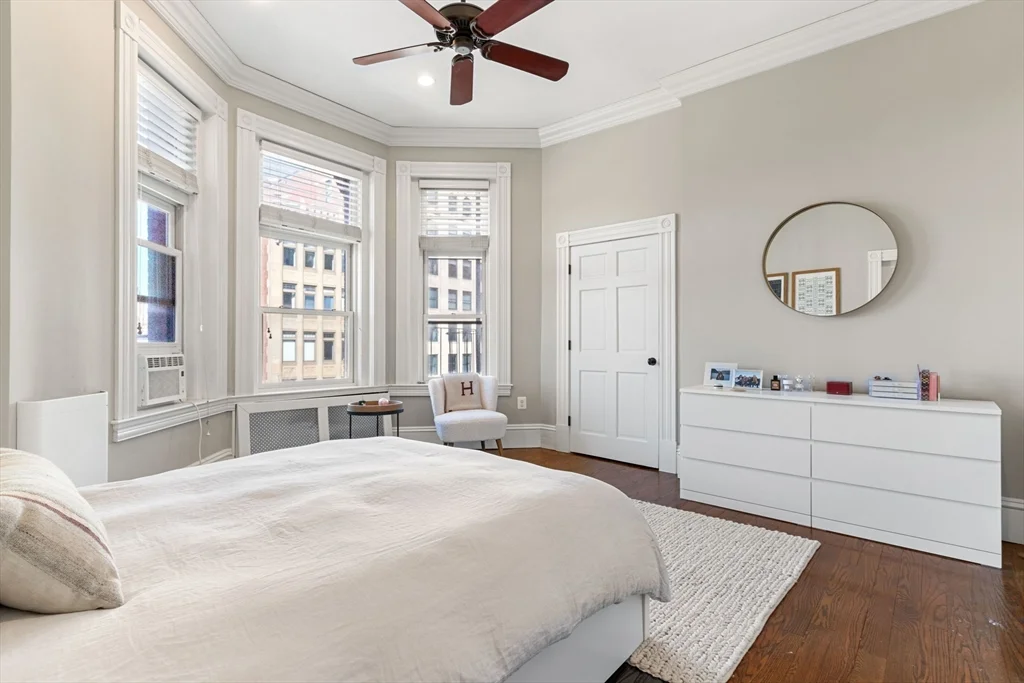 271 Dartmouth St, Back Bay