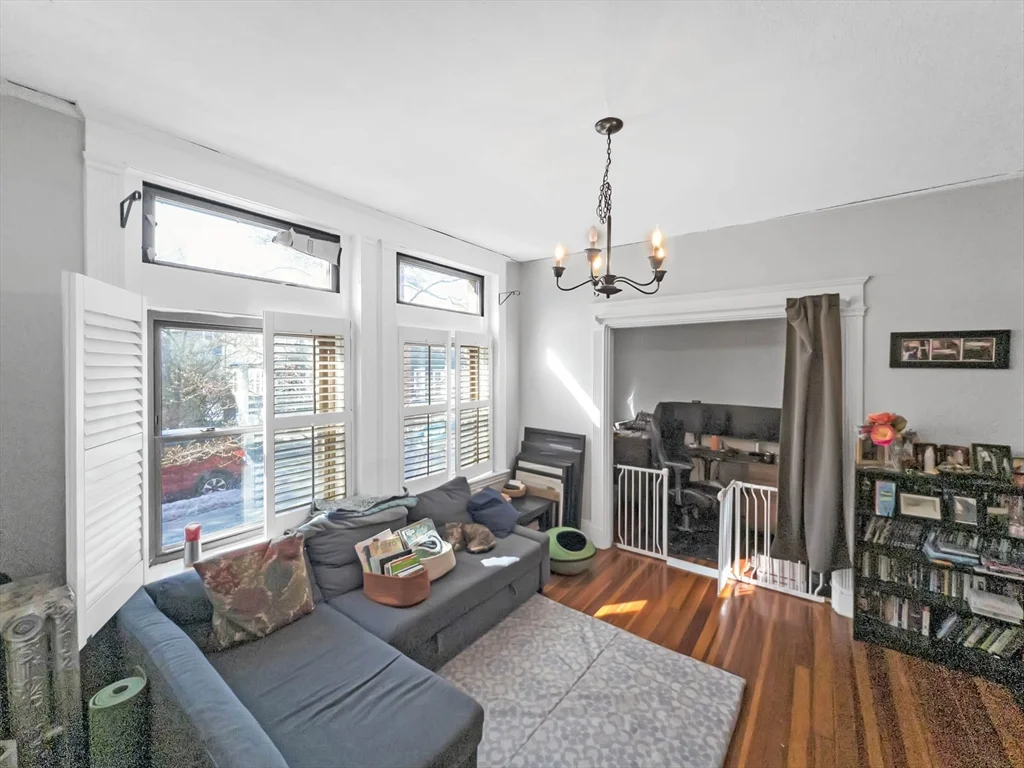 27 Lakeville Rd, Jamaica Plain