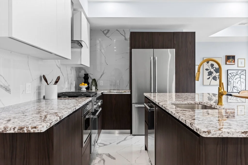 32 Pearl St, Dorchester