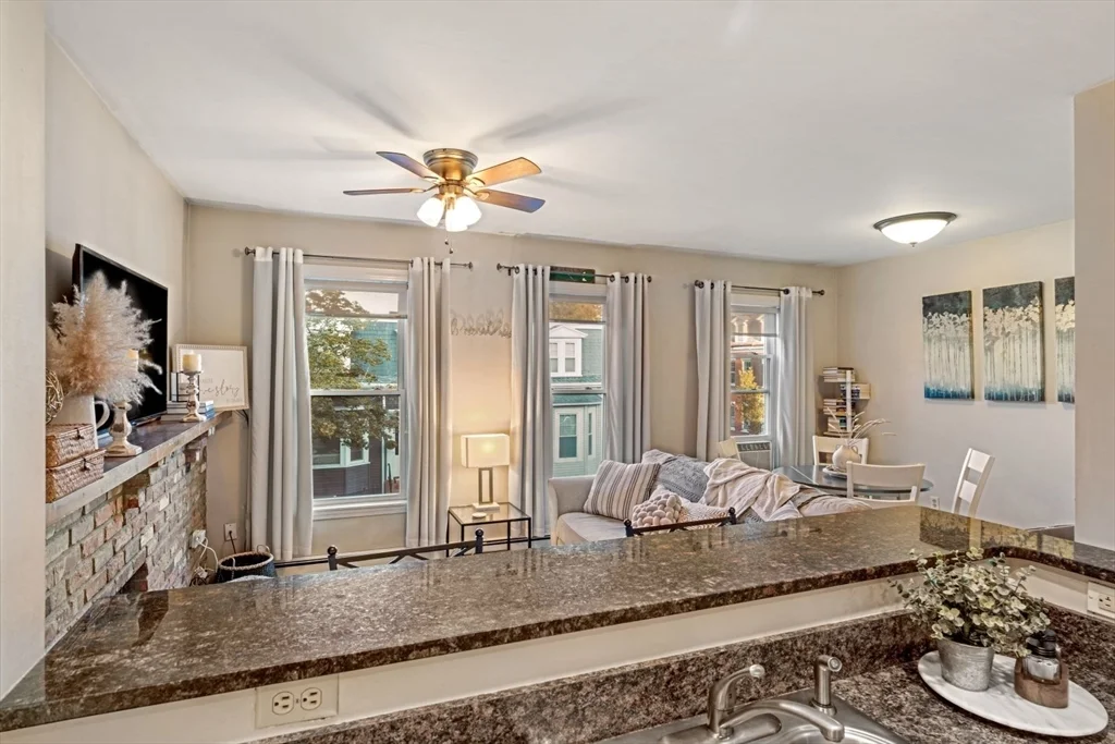 159 M, South Boston