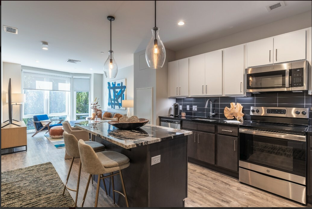 95 Saint Alphonsus St, Mission Hill