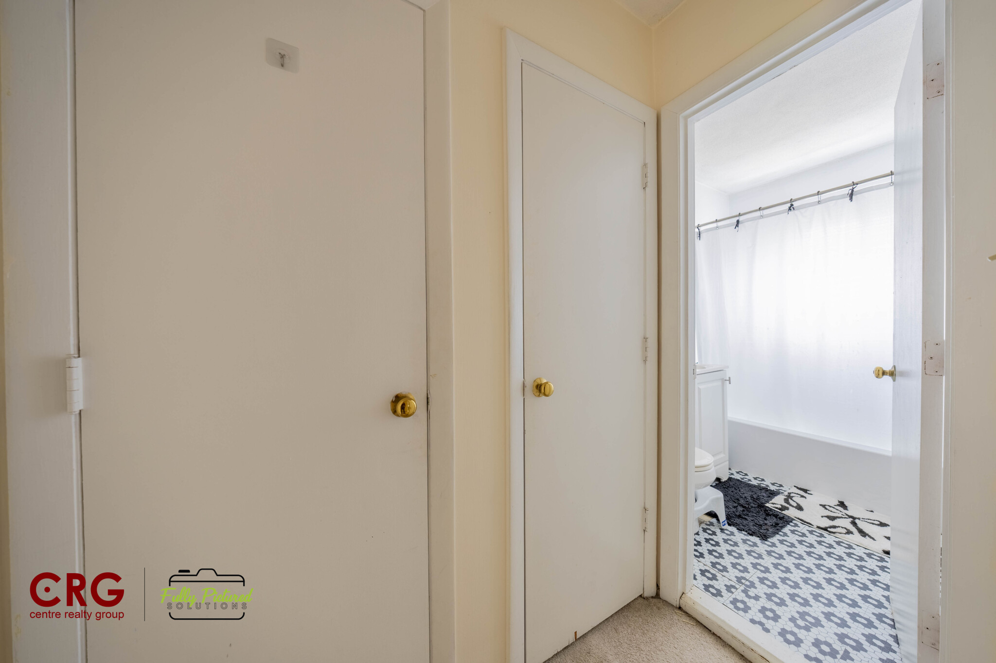 31 Westgate Rd, Chestnut Hill