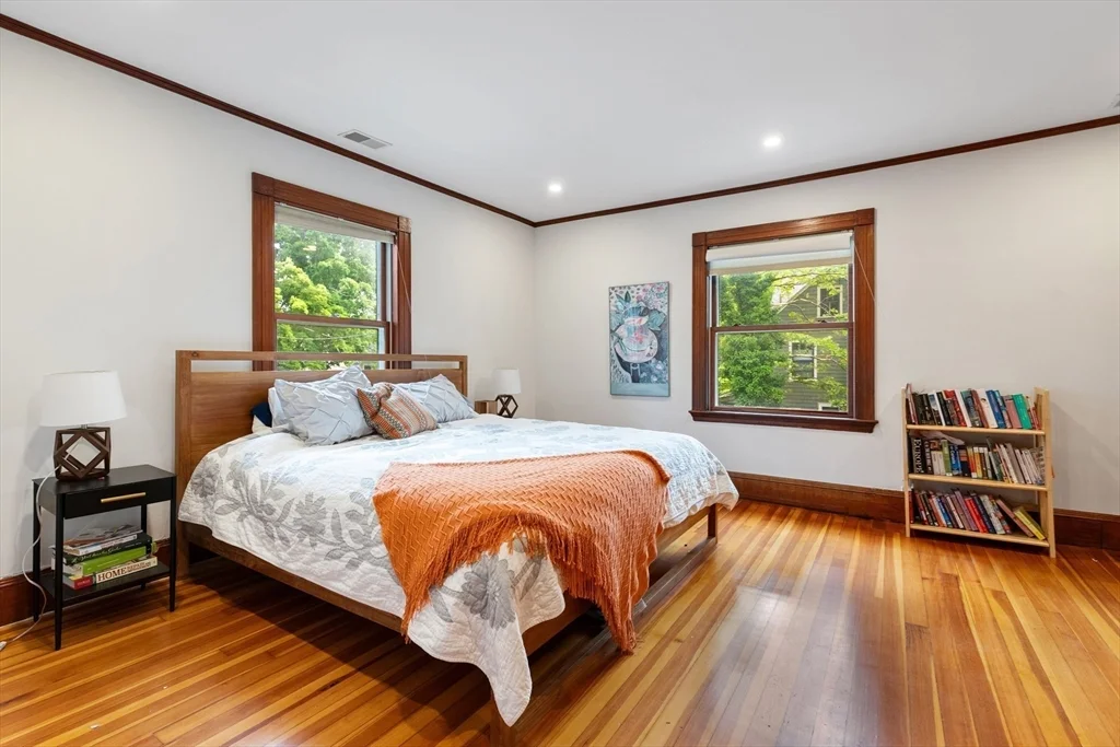 12 Windermere Ave, Arlington