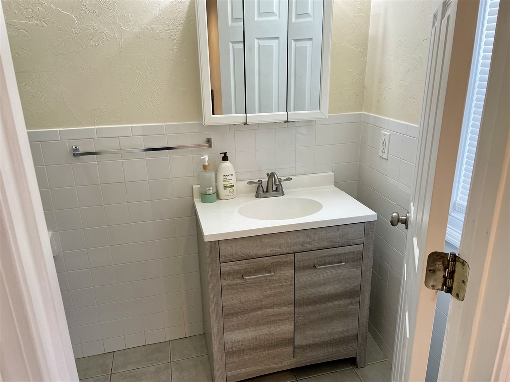 75 Prospect St, Marlborough